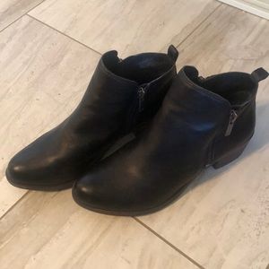 Women’s black lucky brand ankle booties